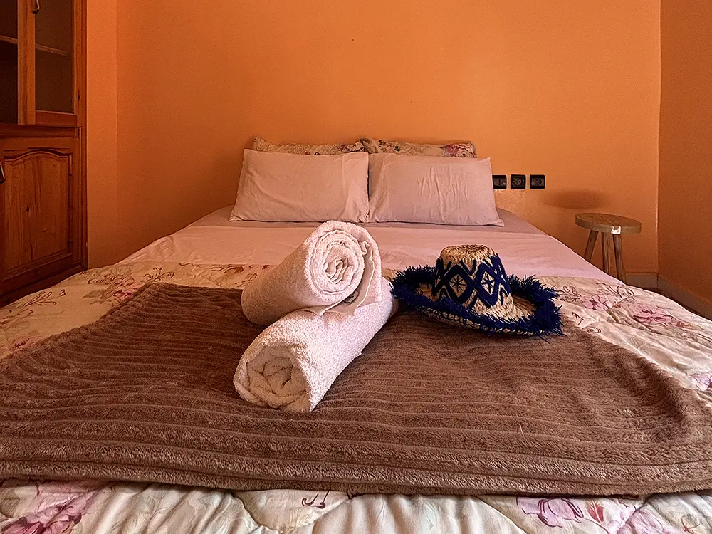 3_1 Double bed with small balcony 6